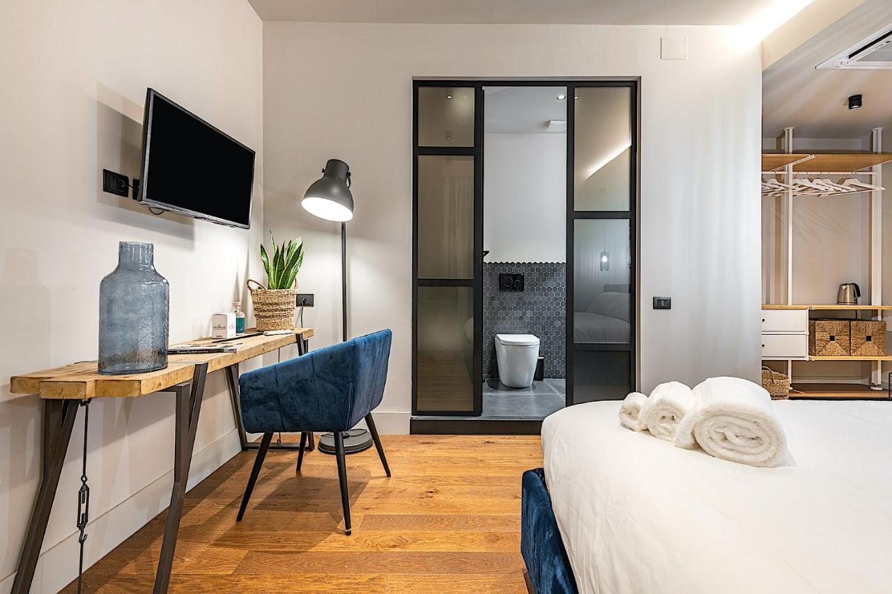 Vicomillesuites カリアリ エクステリア 写真