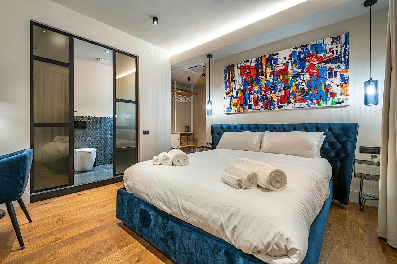 Vicomillesuites カリアリ エクステリア 写真