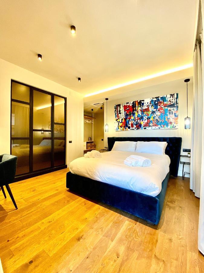 Vicomillesuites カリアリ エクステリア 写真
